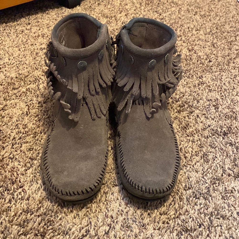 Minnetonka | Suede | Gray | Moccasin Bootie | 7